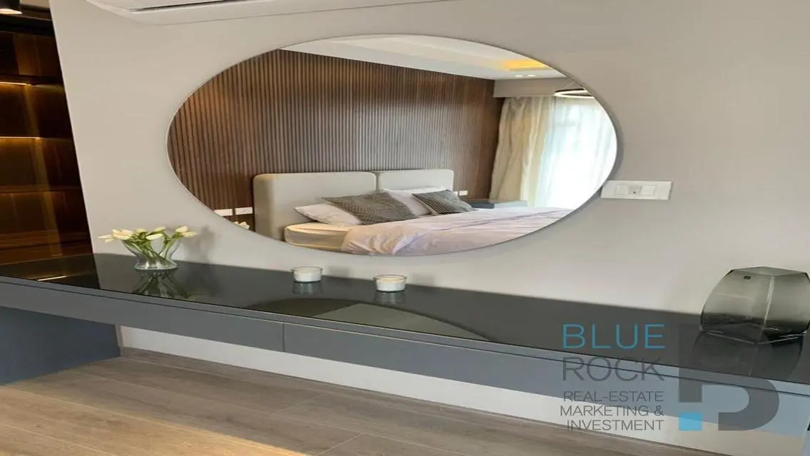 Luxury Apartment with 3 Bedrooms Overlooking Lakes