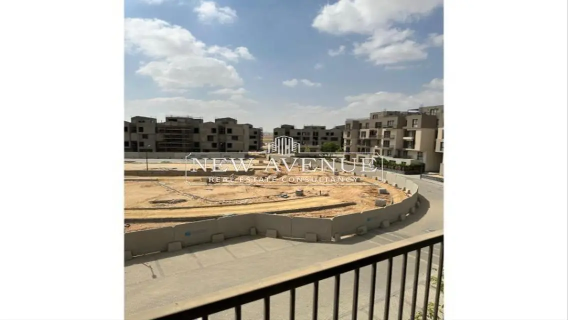 شقة رائعة للبيع في نادي س