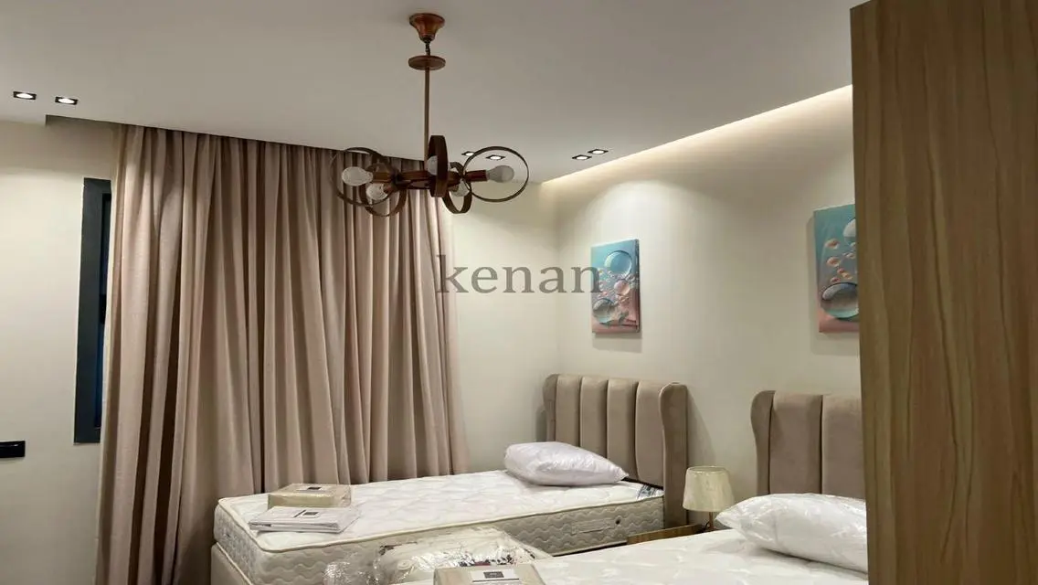 Luxury 3-Bedroom Apartment with Lake View