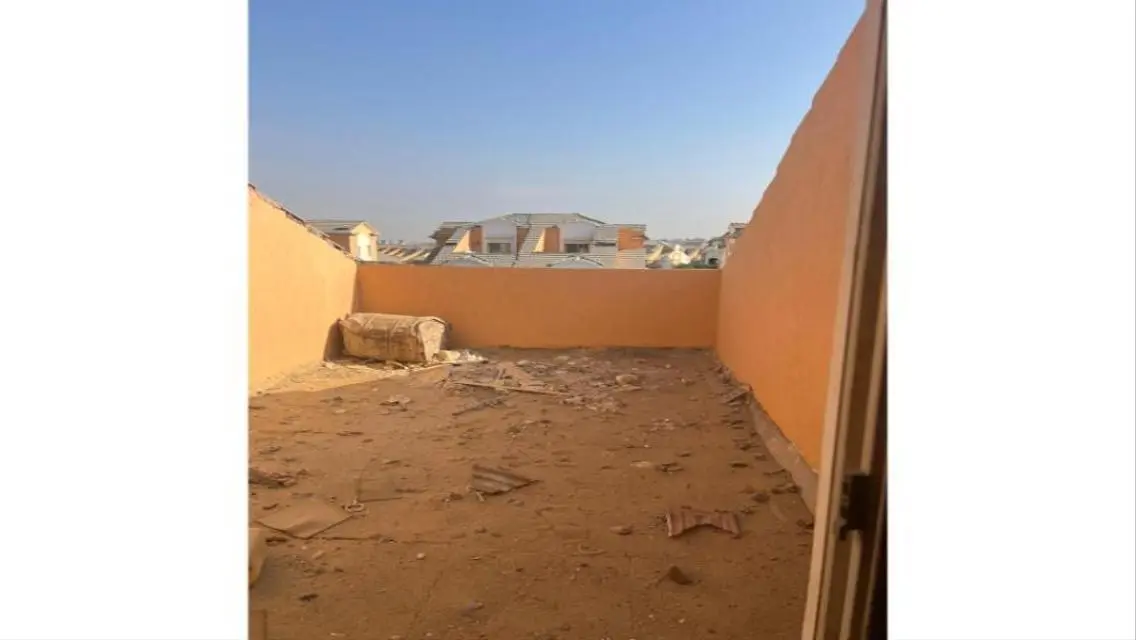 فيلا فاخرة للبيع بسعر مغري في منطقة 266