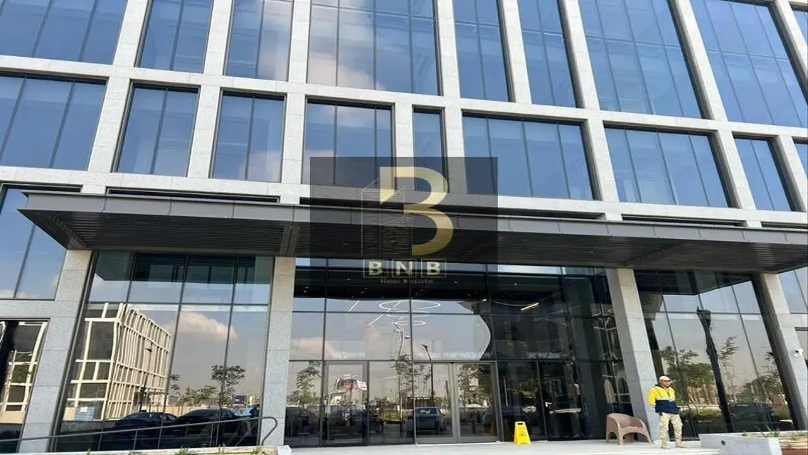 Office for Rent - 2000 sqm in a Prime Location