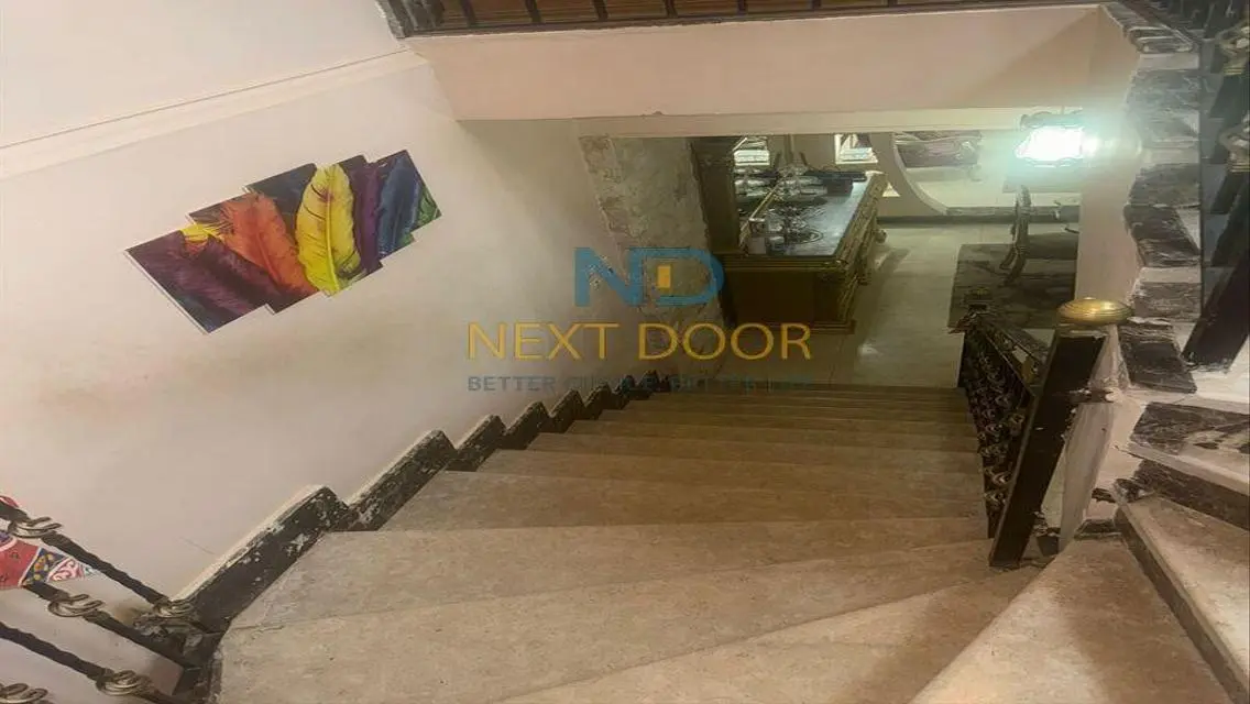 شقة فاخرة للبيع بمساحة 254 متر