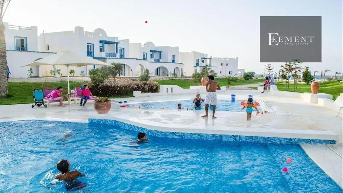 شقة عصرية في سكالا 110، بمساحة فسيحة مع إطلالات رائعة