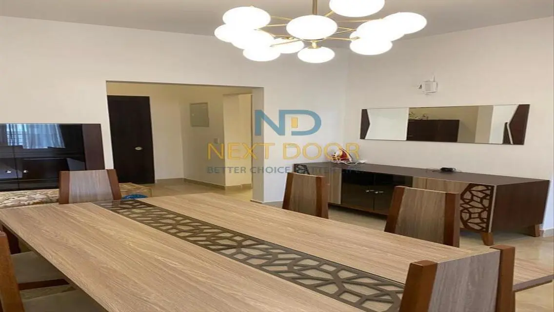 Luxurious Apartment in Golden Square
