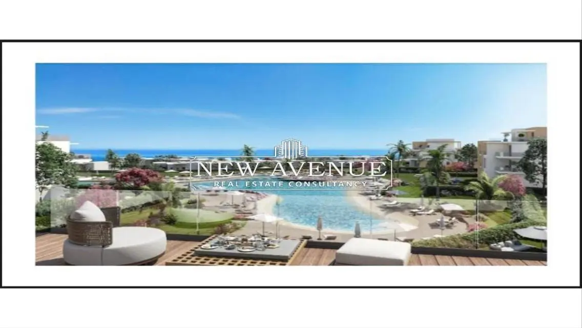 Luxury Apartment Overlooking a Major Landmark for Sale