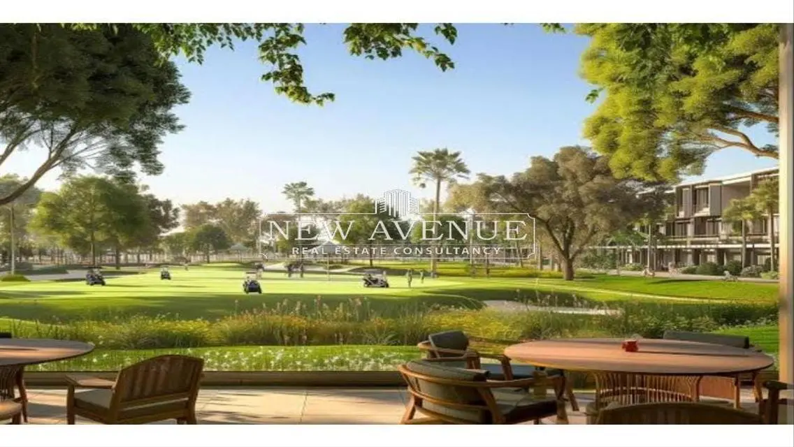 Luxury Apartment Overlooking a Major Landmark for Sale
