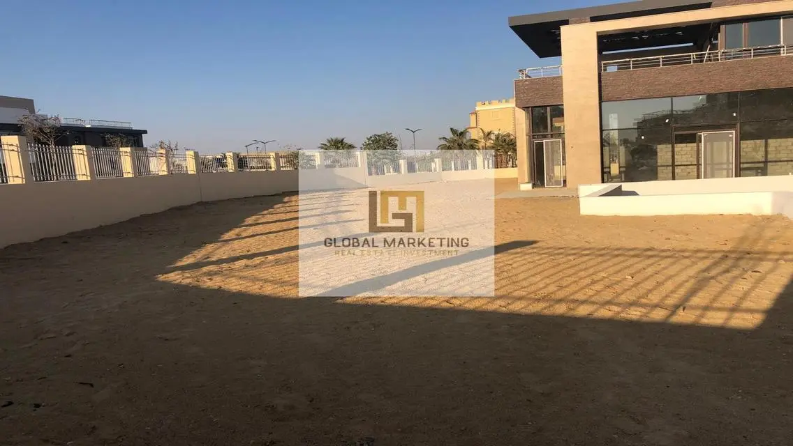 Exceptional Property in Prime Location