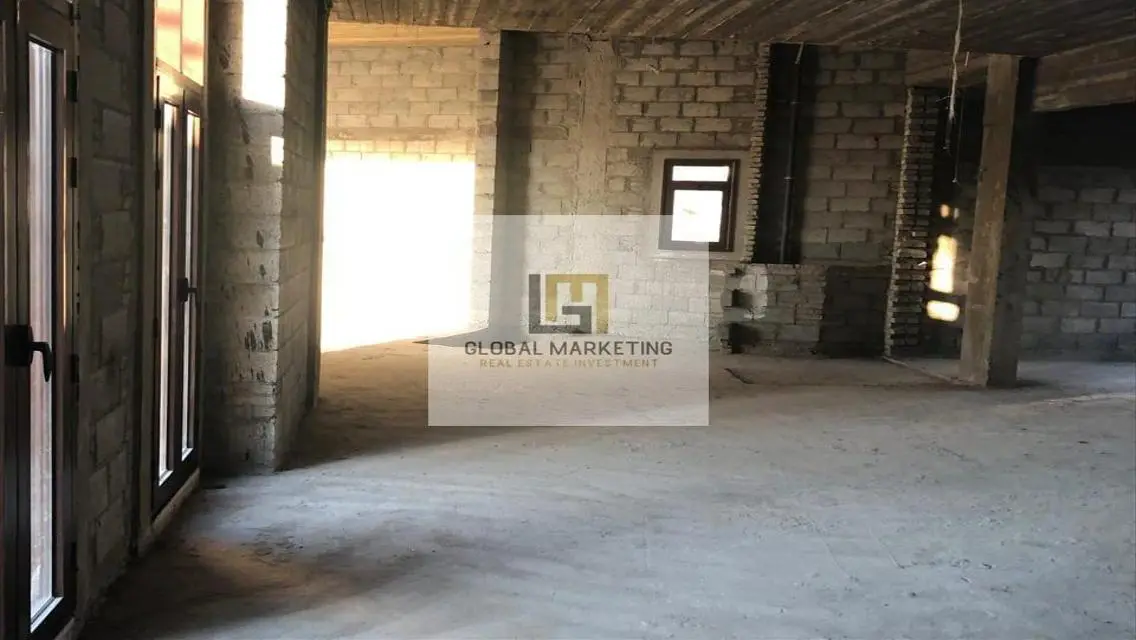 Exceptional Property in Prime Location