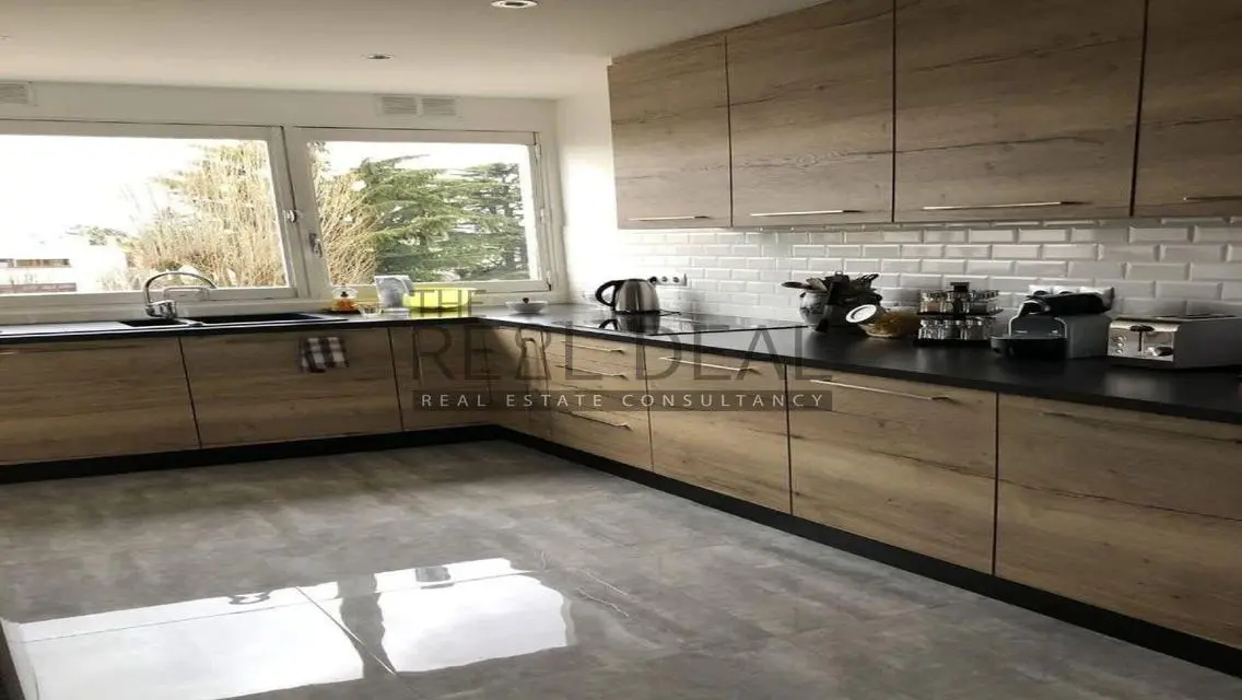 Luxury Apartment DP5-BOSCO with Private Garden and Pool