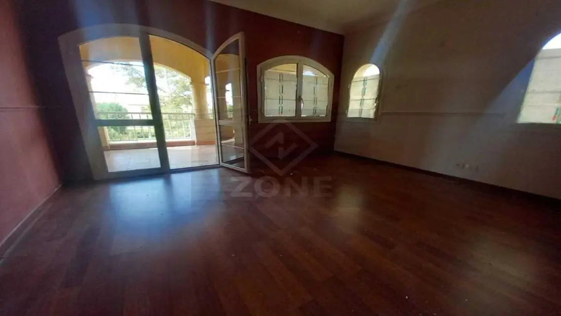Luxurious Office in the Banks Area of Madinaty