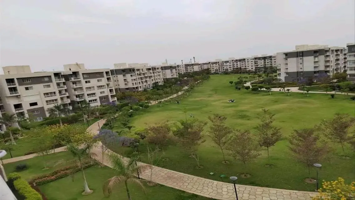 Luxury 3-Bedroom Apartment in All Seasons Park