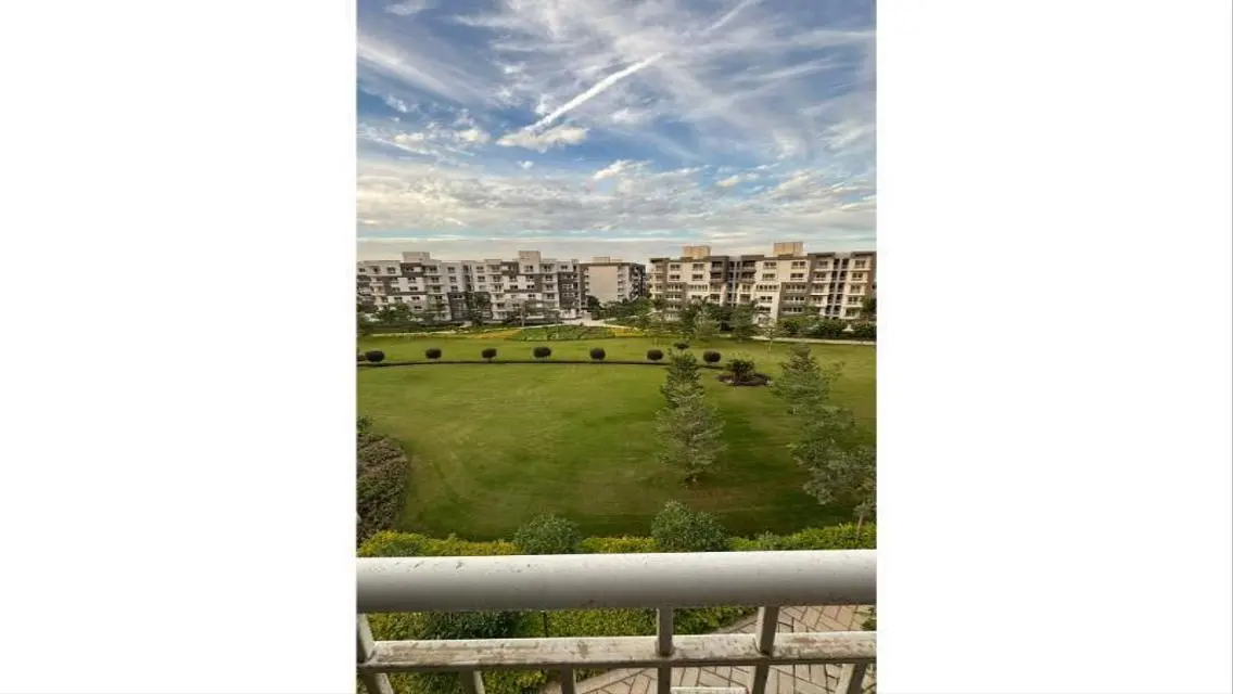 Luxury 3-Bedroom Apartment in All Seasons Park