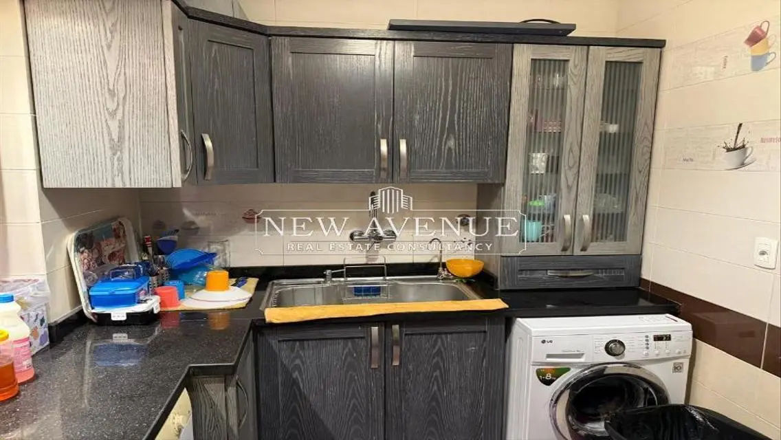 Luxury Apartment with Modern Amenities in Prime Location