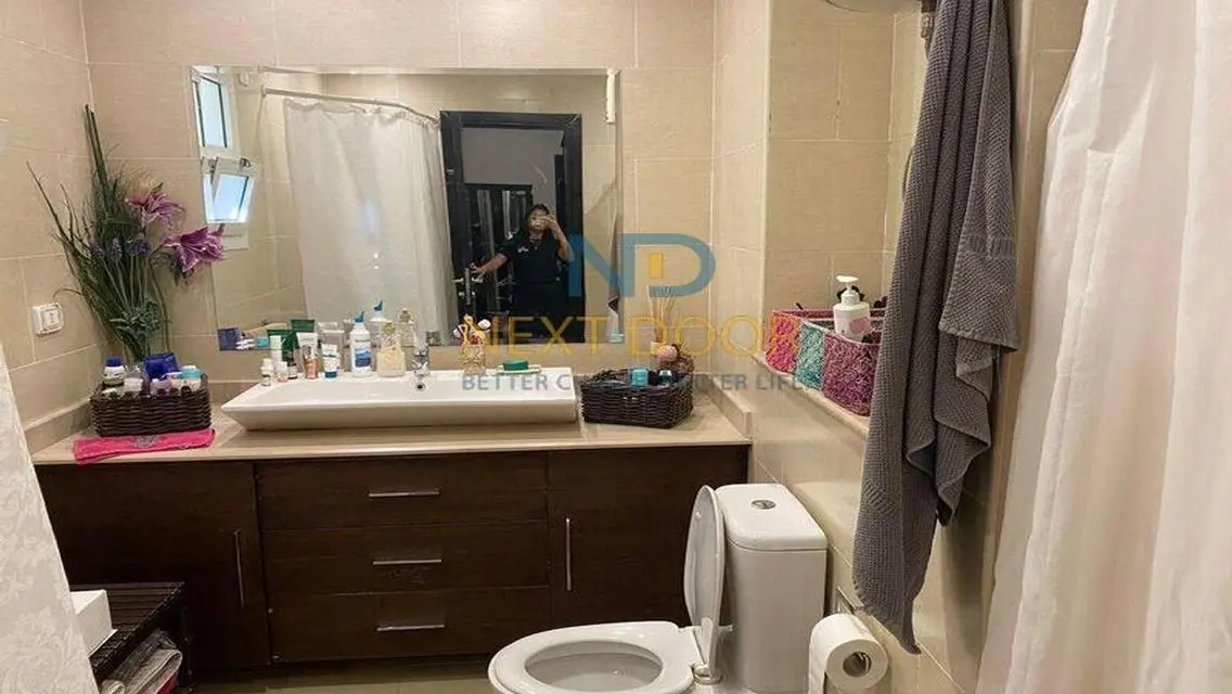 شقة فاخرة مع إطلالة رائعة للبيع