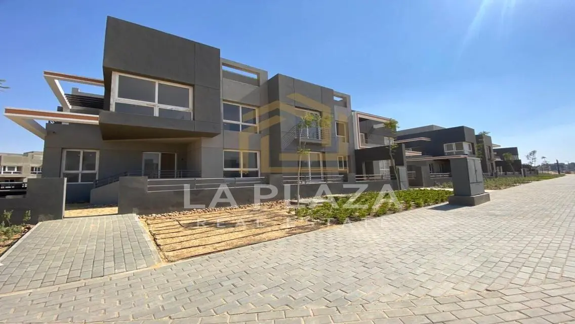 Luxury Villa for Sale with Spacious Layout at an Attractive Price