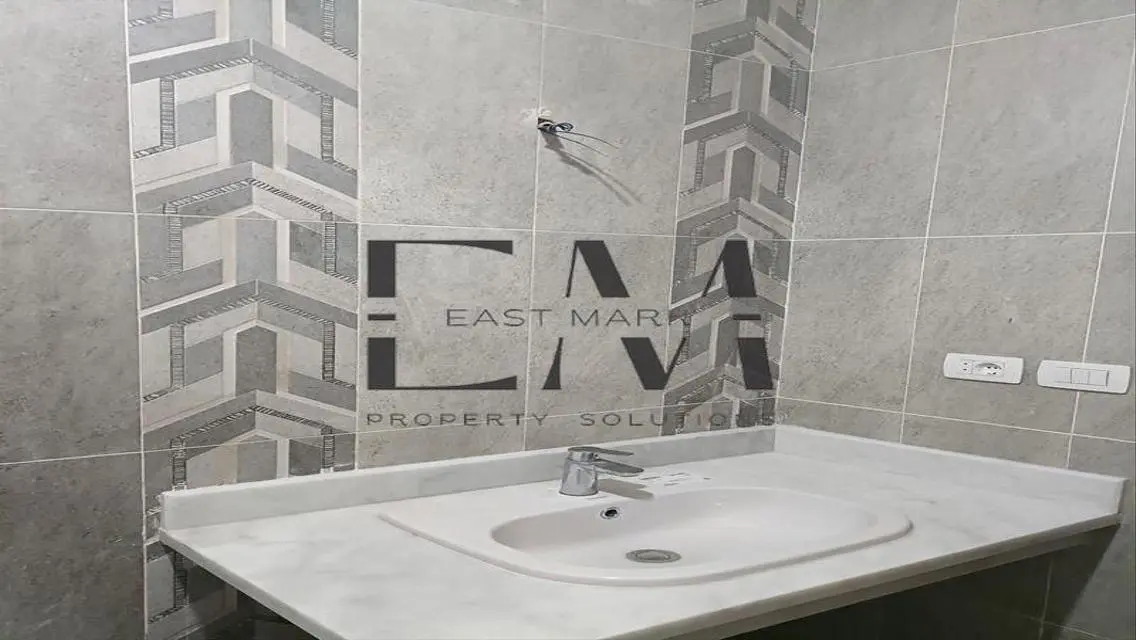 Penthouse for Sale in Promenade Wadi Degla - New Cairo