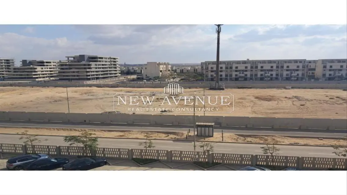 Luxury Apartment with a Major Landmark View
