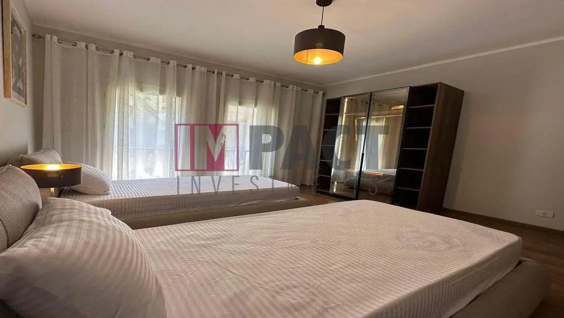 Luxurious Villa with Private Garden and Pool in Prime Location