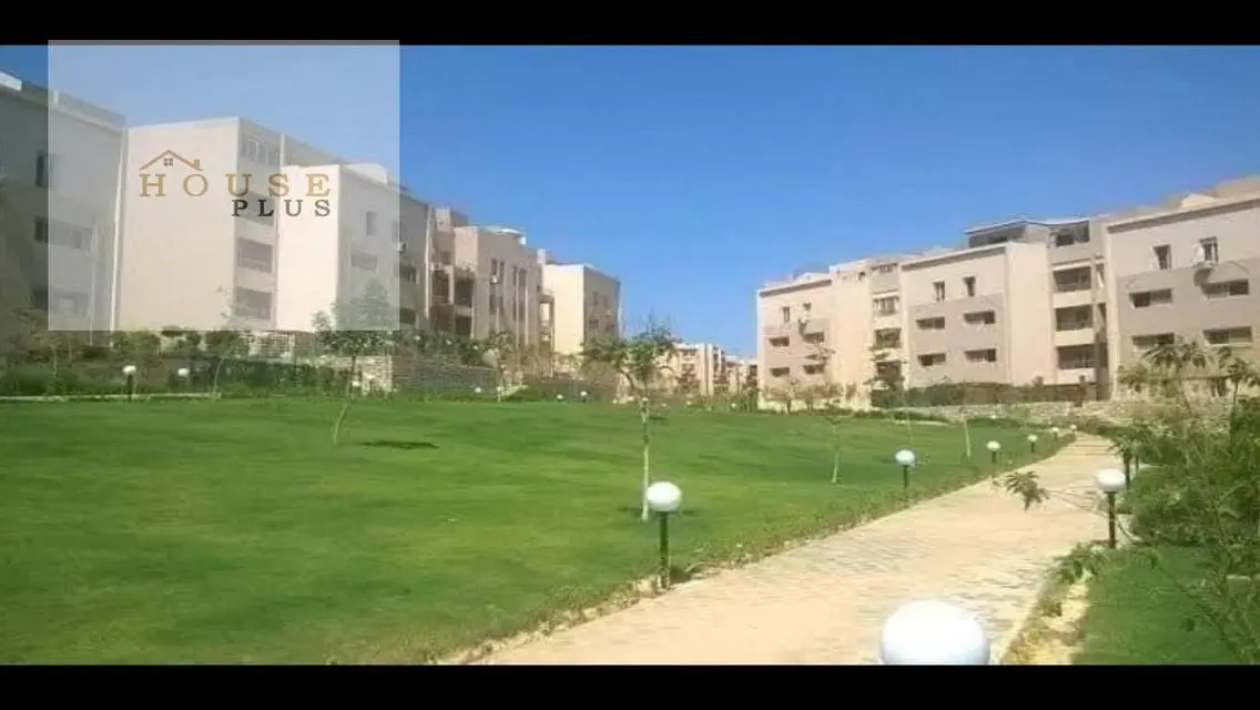 شقة فاخرة مع شرفة وحارس أمن