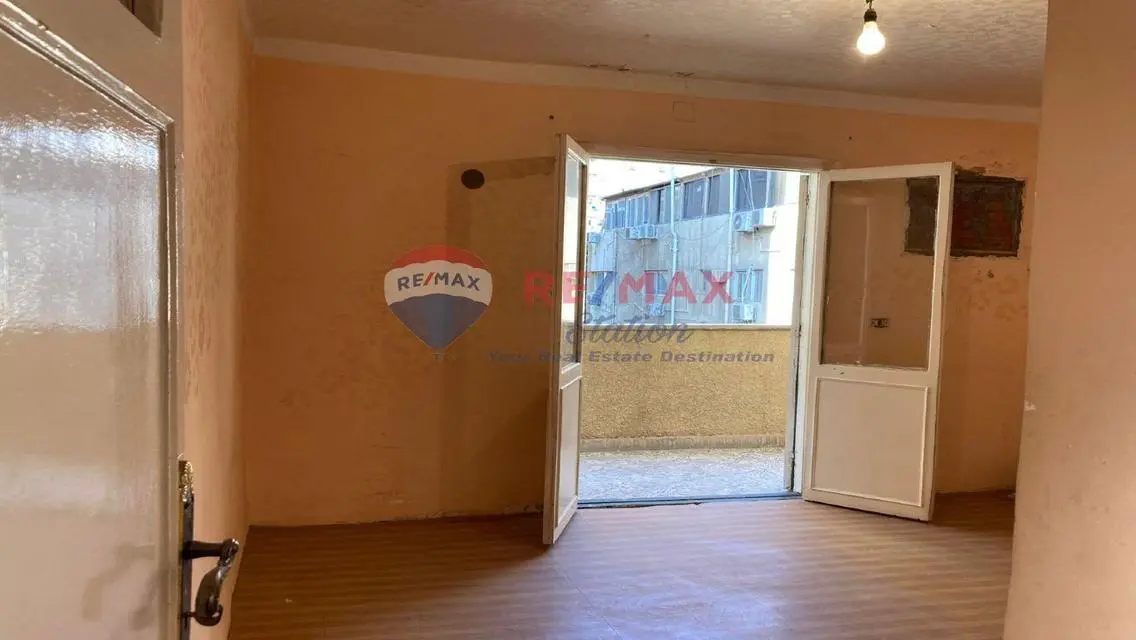Two-bedroom Apartment in the Heart of the City