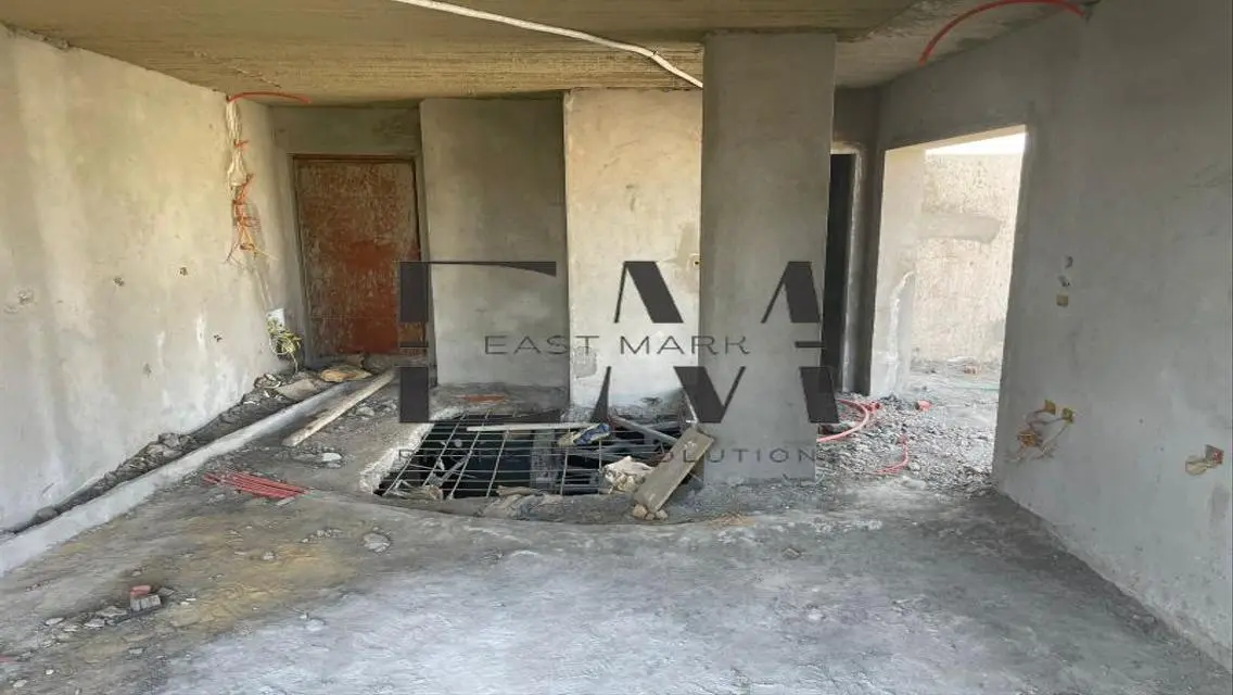 فيلا فاخرة مع مسبح خاص وشرفة