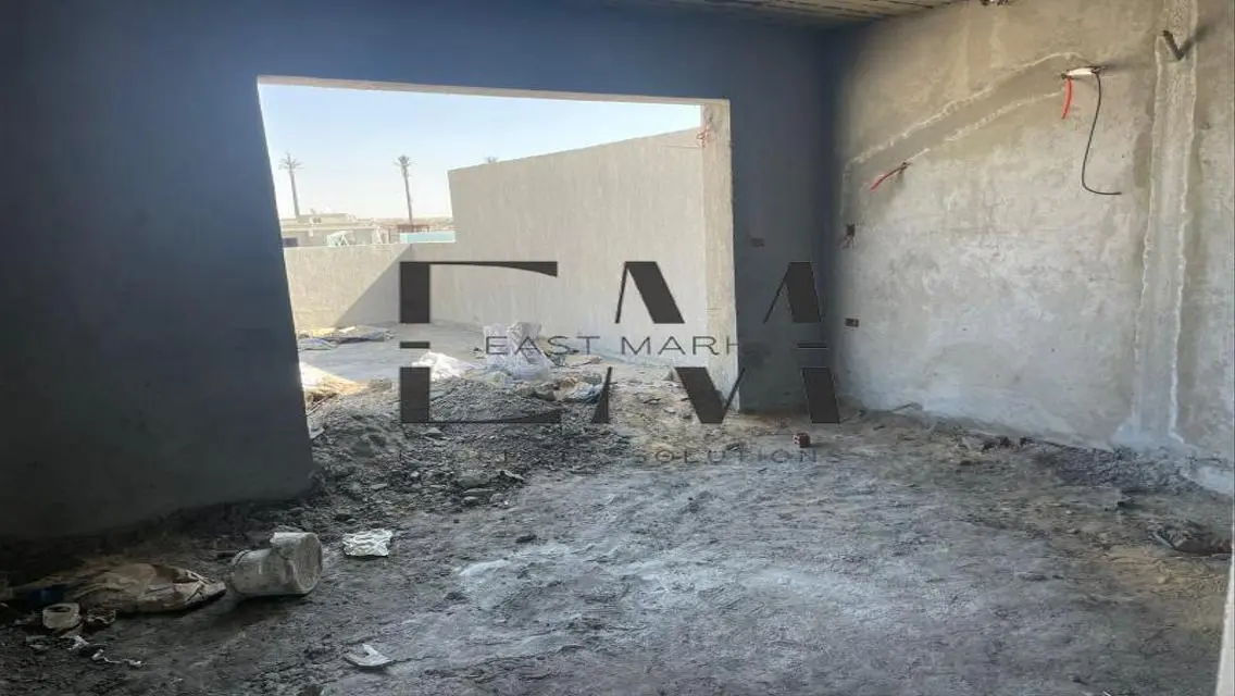 فيلا فاخرة مع مسبح خاص وشرفة