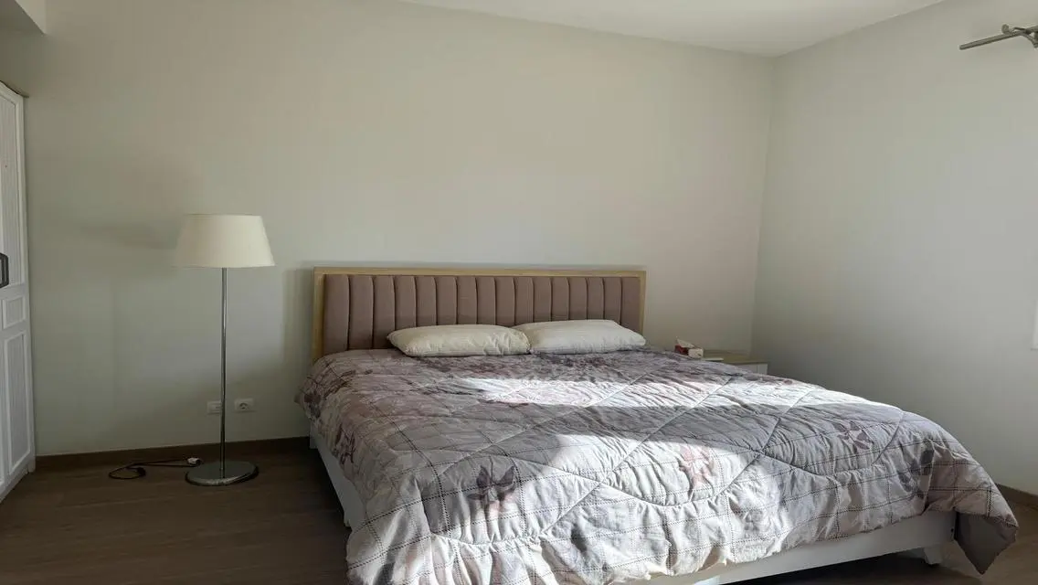 Luxury Apartment for Sale with Spacious Design and Prime Location