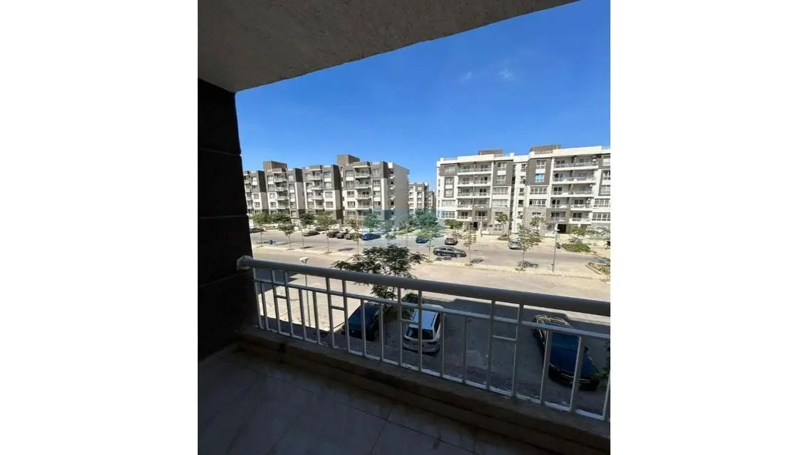 Apartment for Rent in M9 - 400 sqm