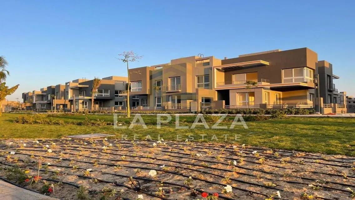 فيلا فاخرة للبيع بسعر 2,500,000 جنيهاً