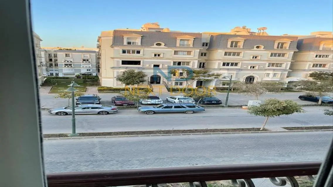 شقة فاخرة مطلة على معلم رئيسي