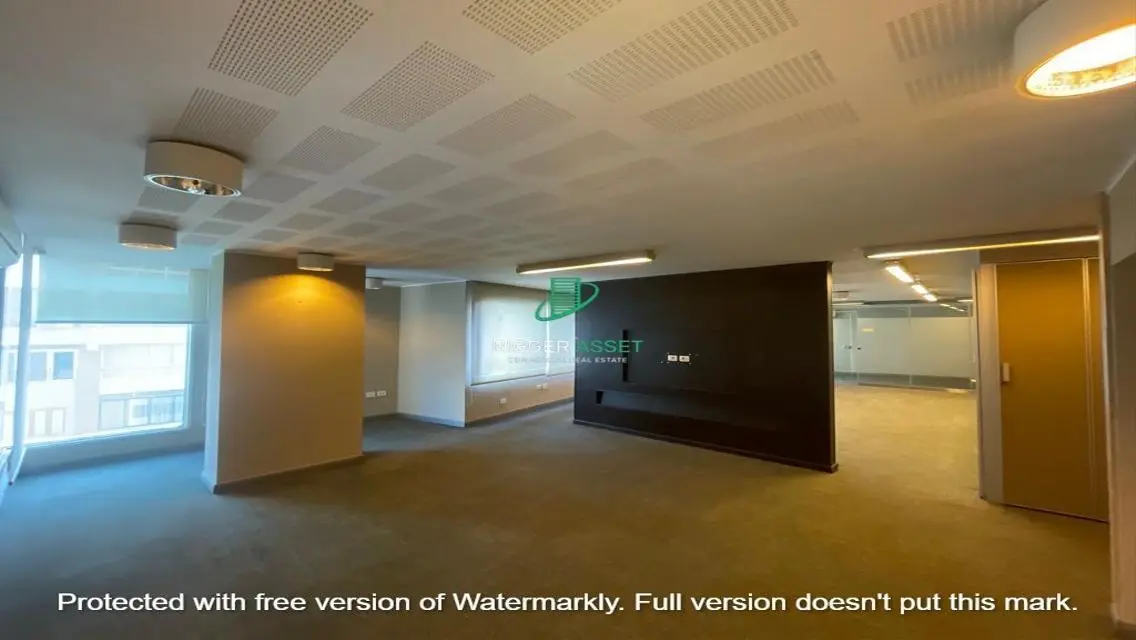 Modern 3-Bedroom Apartment with Covered Parking