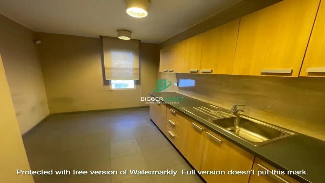 Modern 3-Bedroom Apartment with Covered Parking