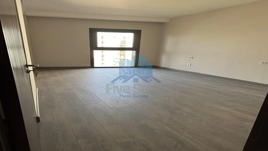 Stunning 212 sqm Apartment for Sale at 50,000 EGP
