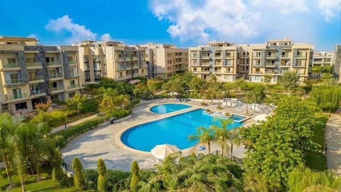Luxury Apartment with Stunning Lake View for 810,000 EGP