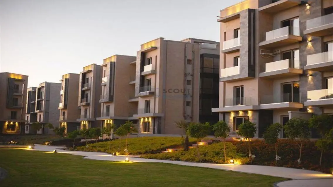 Luxury Apartment with Stunning Lake View for 810,000 EGP