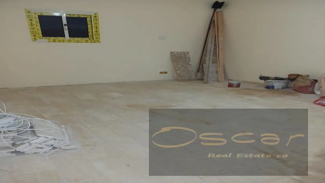 Luxury Apartment with 4 Bedrooms and 3 Bathrooms Available Now