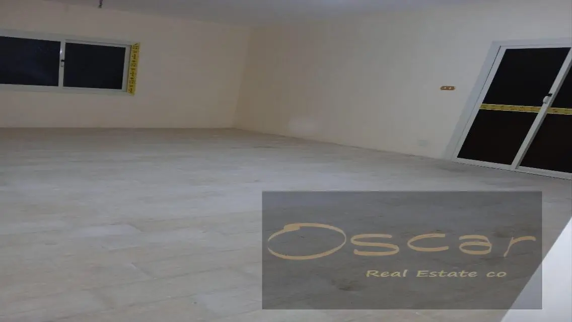 Luxury Apartment with 4 Bedrooms and 3 Bathrooms Available Now