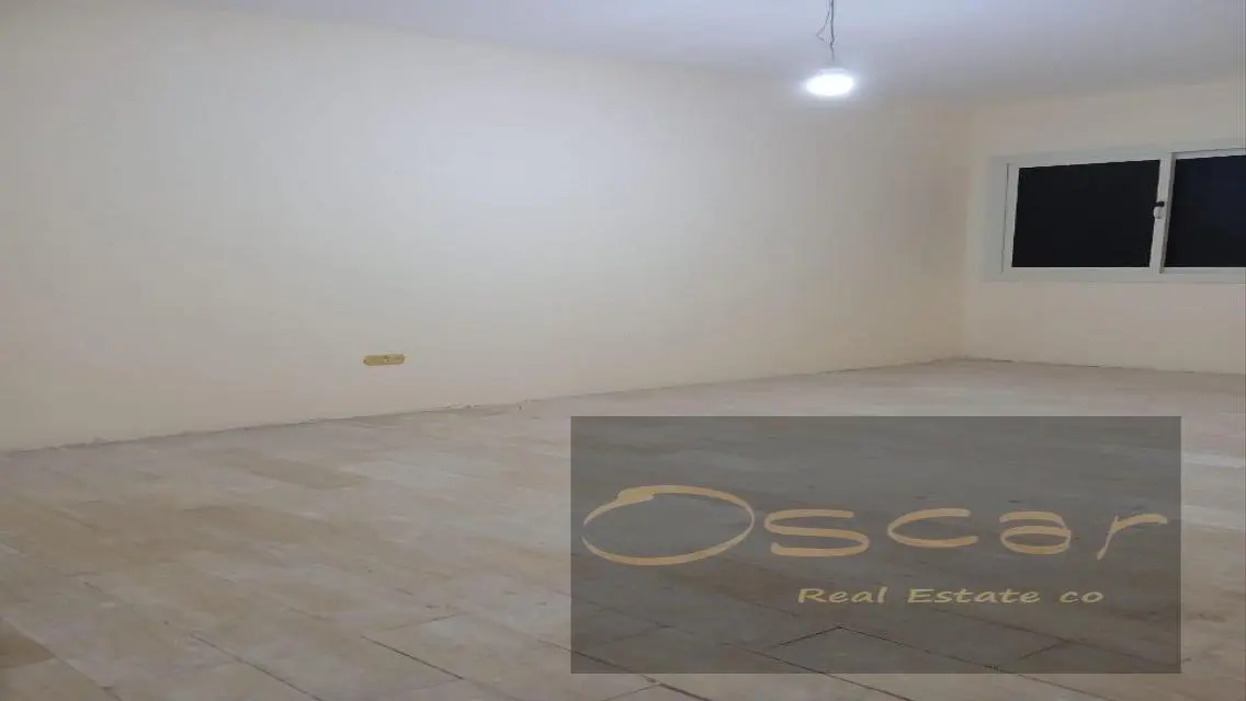 Luxury Apartment with 4 Bedrooms and 3 Bathrooms Available Now