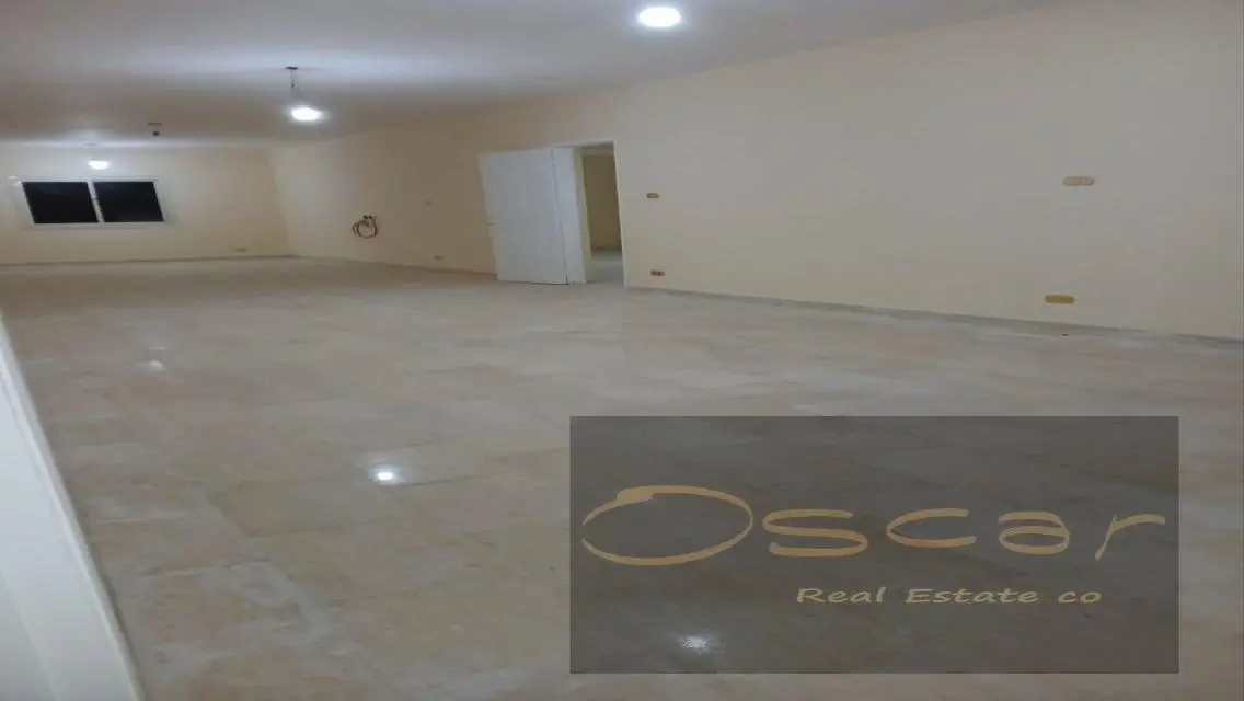 Luxury Apartment with 4 Bedrooms and 3 Bathrooms Available Now
