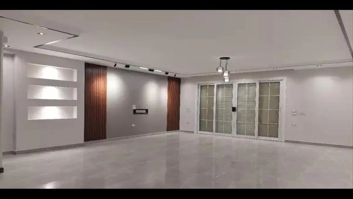 شقة فاخرة بمساحة واسعة في قلب المدينة