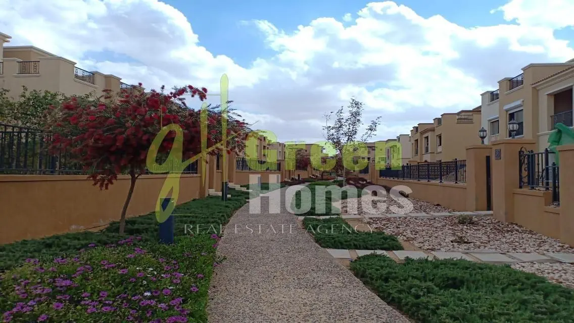 Stunning Green Home for Sale - 6060000 Meters - 35,000,000 EGP
