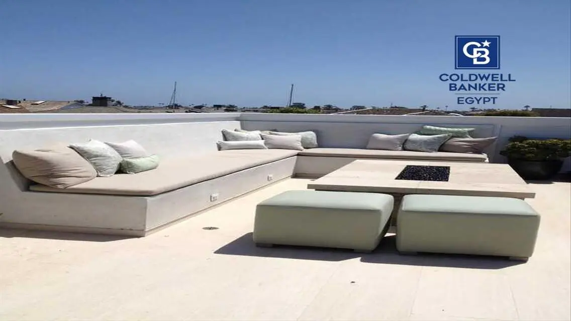 Luxury 4-Bedroom Villa with Private Garden and Pool
