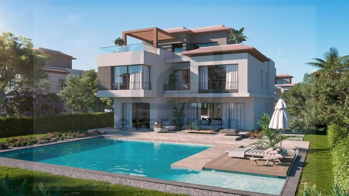 Luxury Villa Overlooking Lakes for Sale