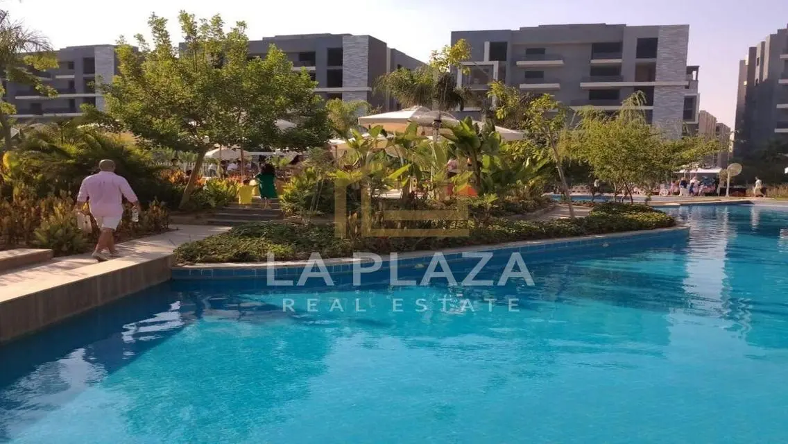 Luxury Villa with Spacious Layout and Full Amenities