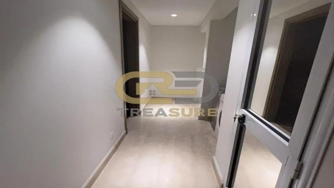 Stunning Apartment for Sale in TREASURE - Code: mir195-1502