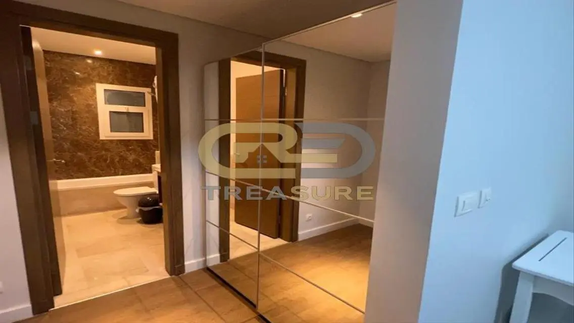 Stunning Apartment for Sale in TREASURE - Code: mir195-1502