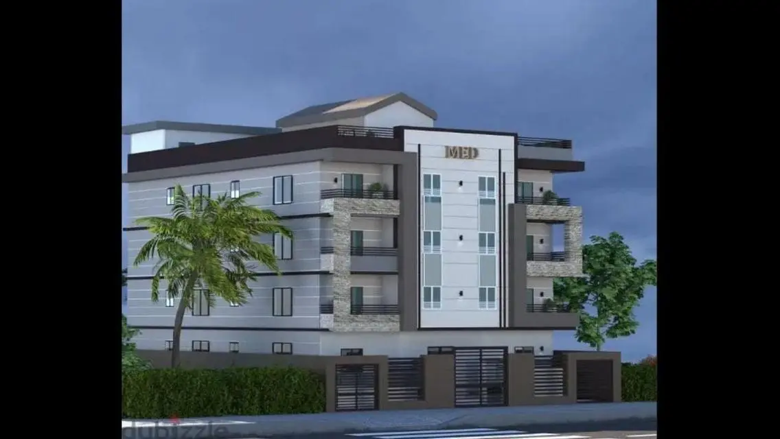 Luxury Apartment with Balcony and Prime Location