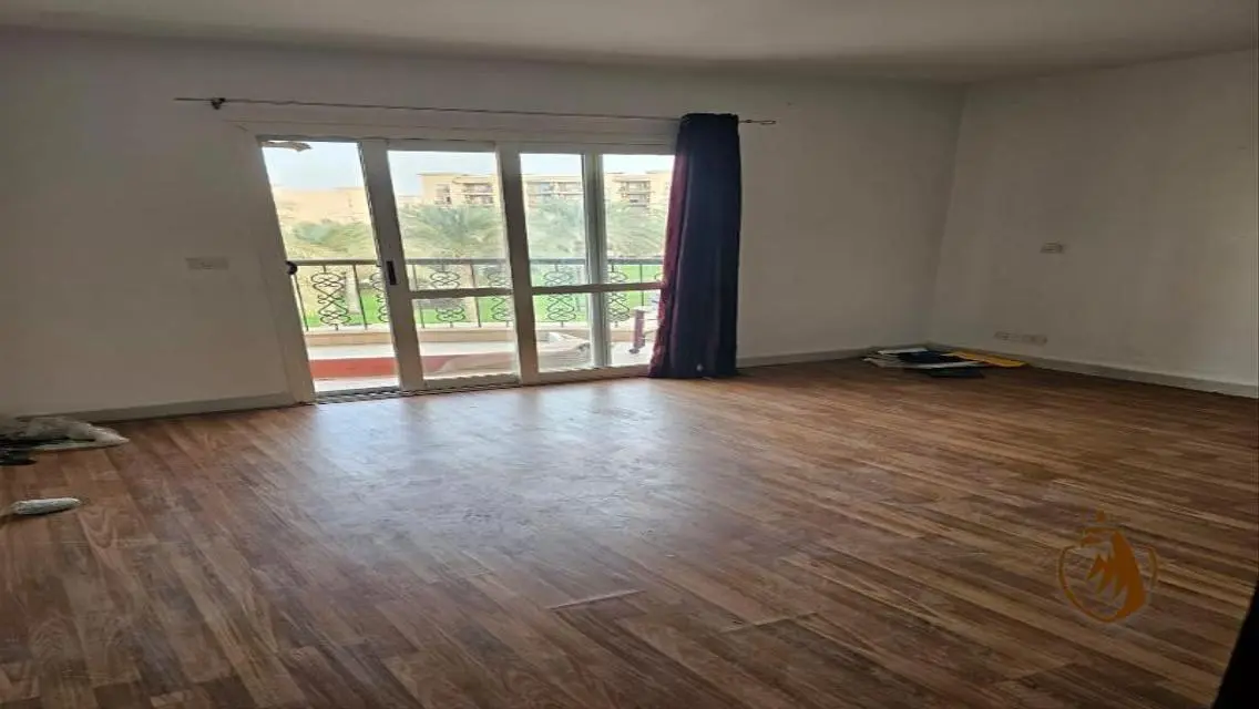 Stunning Apartment for Sale in Rehab City