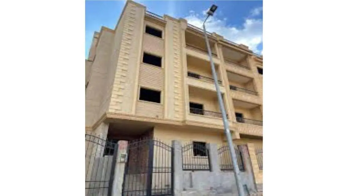 Luxury Apartment of 220 sqm with Private Garden