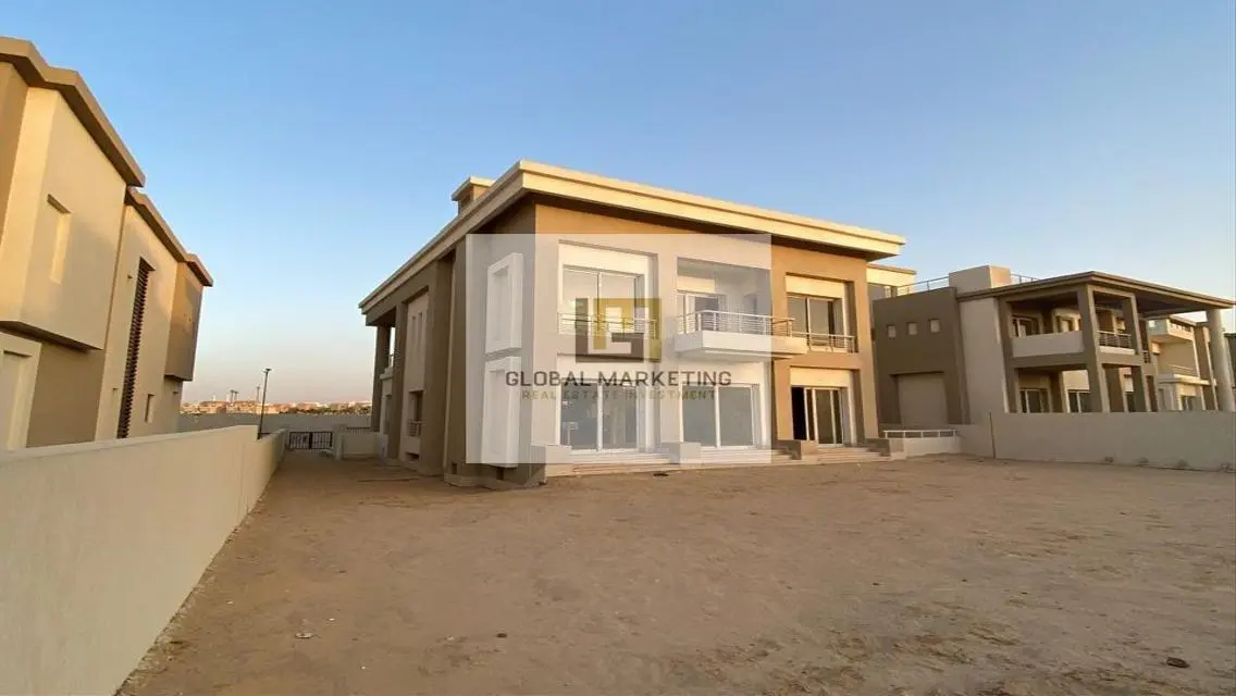 Prime Location Property - 5.5 Rooms for Sale